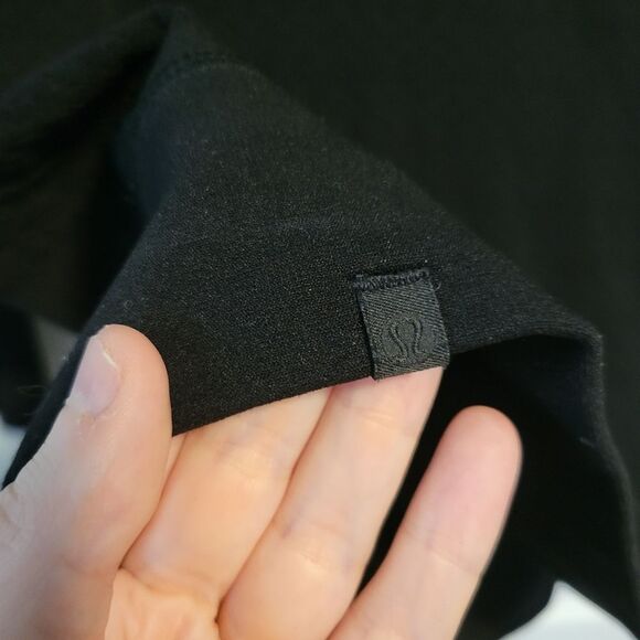 Lululemon Black Quarter Zip Pullover Women's Size 2 - Picture 6 of 8